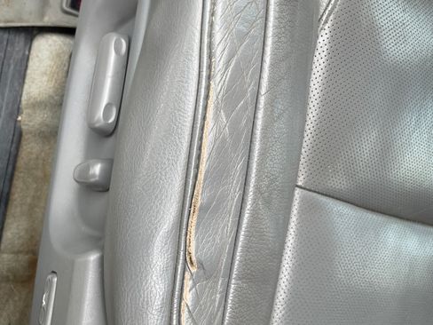 Used 2010 Toyota Sequoia Platinum image 15