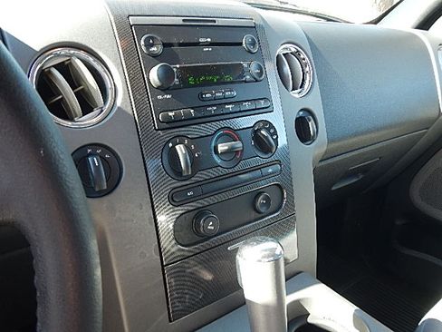 Used 2005 Ford F150 FX4 image 13