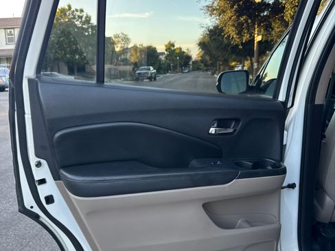 Used 2016 Honda Pilot EX-L image 12