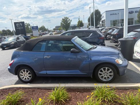Used 2006 Chrysler PT Cruiser Touring FWD image 4