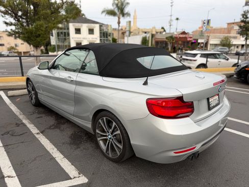 Used 2018 BMW 230i Convertible image 6