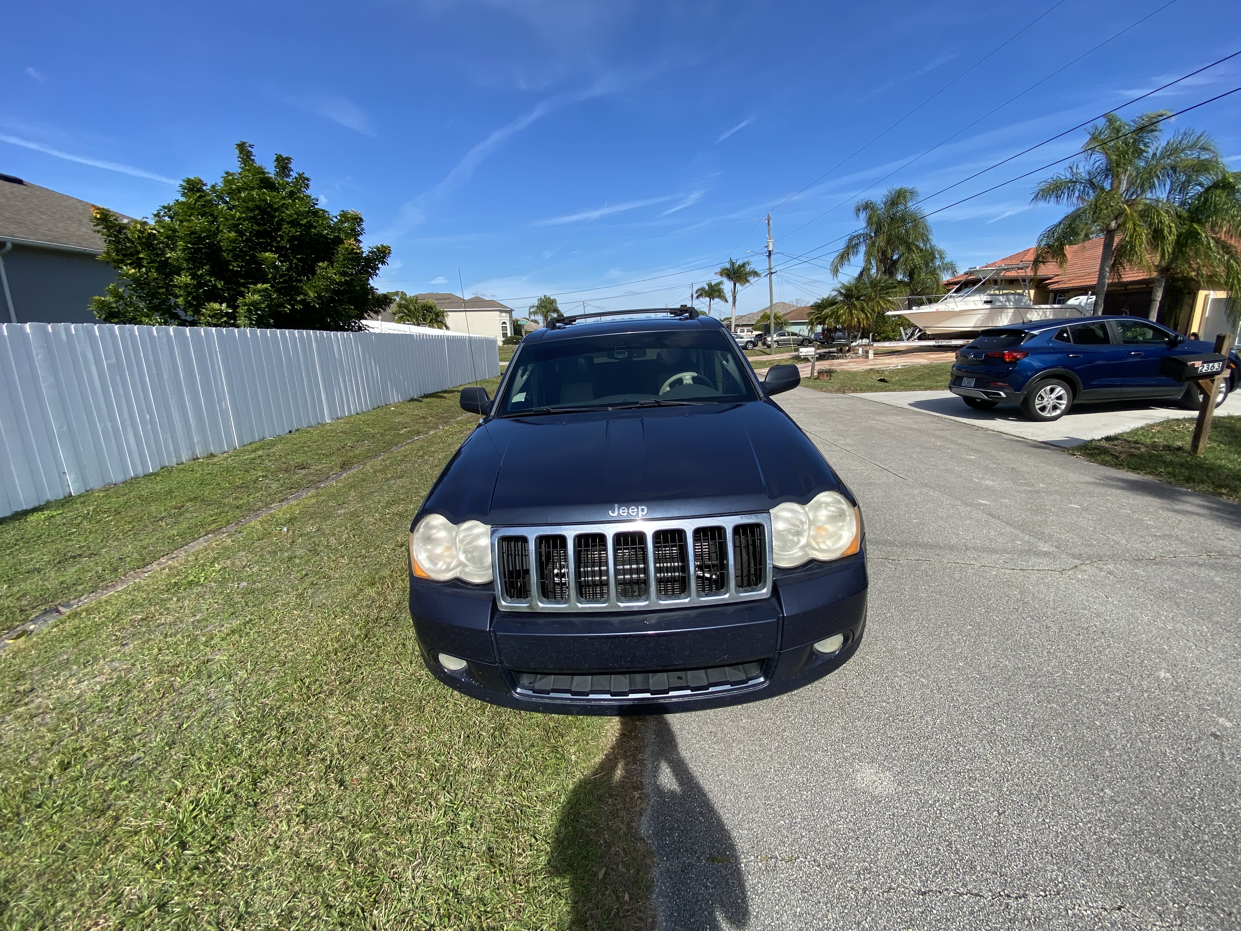 Used 2008 Jeep Grand Cherokee Limited w/ Trailer Tow Group IV RWD image 4
