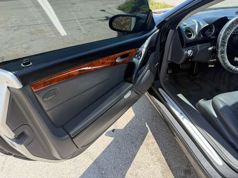 Used 2004 Mercedes-Benz SL 500 image 12