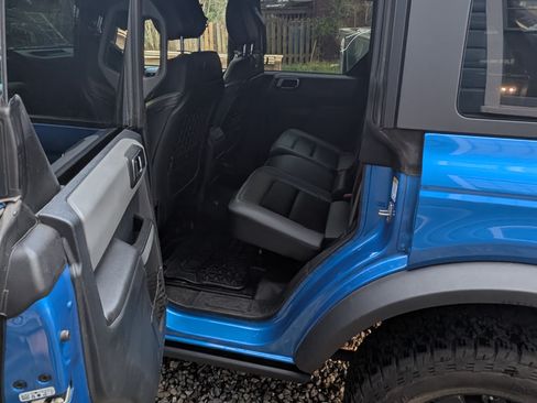 Used 2024 Ford Bronco Black Diamond image 10