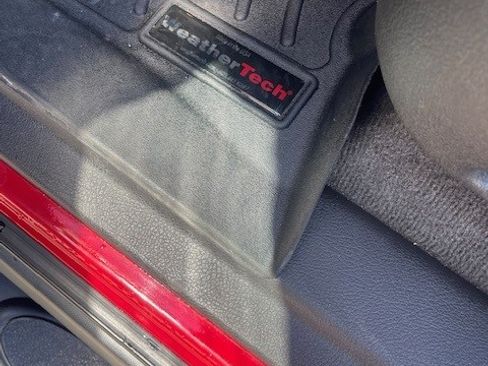 Used 2010 HUMMER H3 image 24