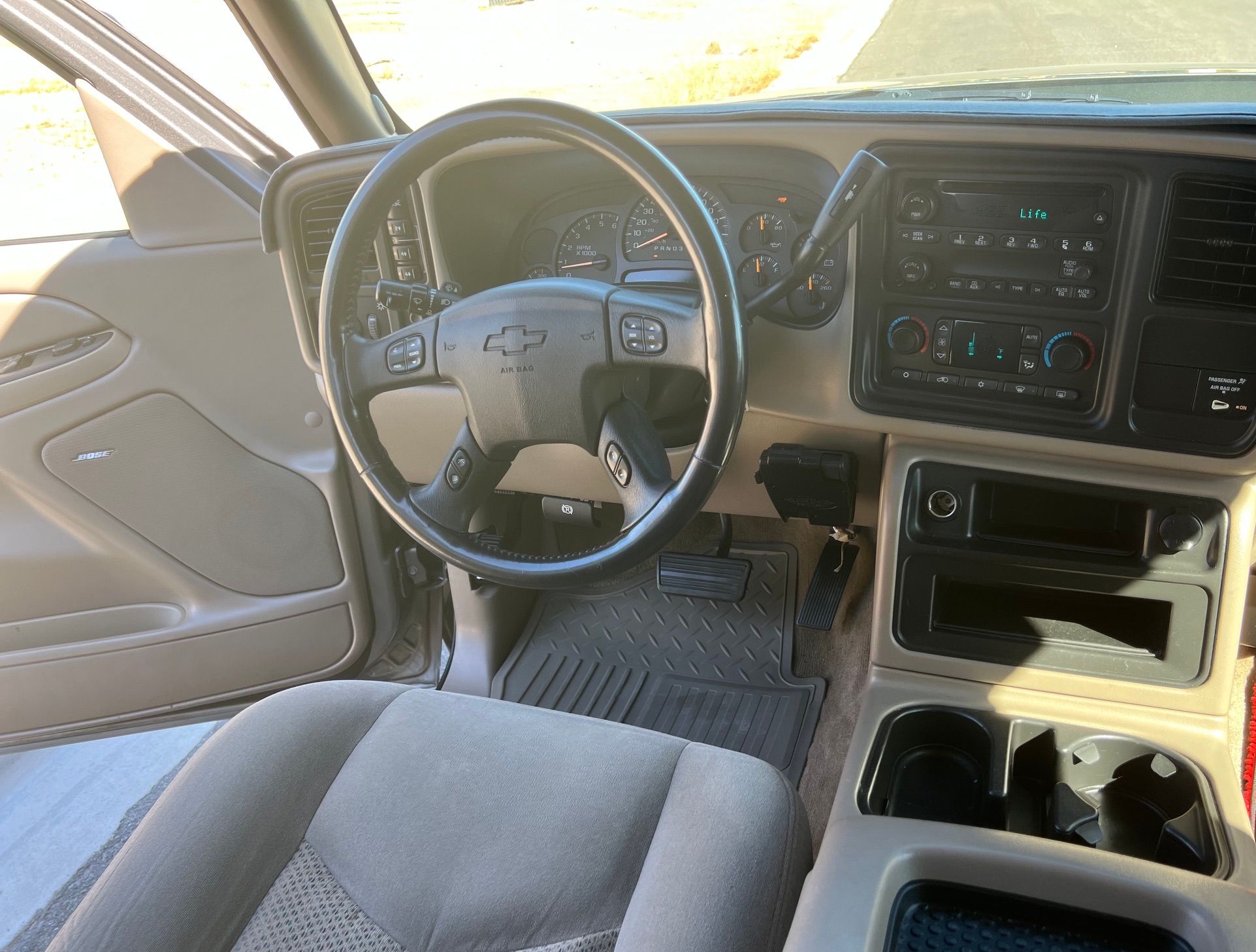 Used 2006 Chevrolet Silverado 2500 LT w/ Onstar Plus Package AWD/4WD image 22