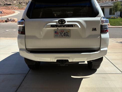 Used 2019 Toyota 4Runner SR5 Premium image 12