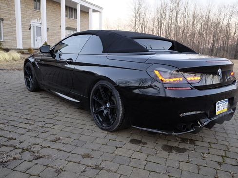 Used 2016 BMW M6 Convertible image 1