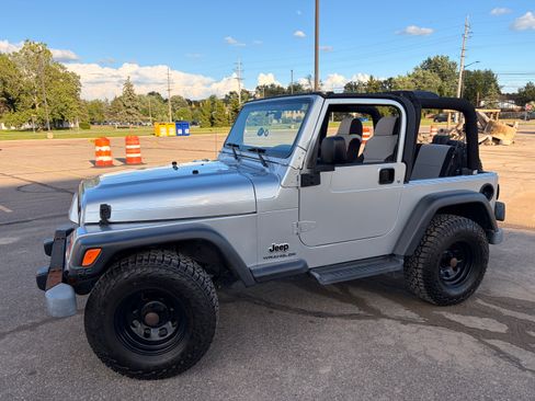 Used 2003 Jeep Wrangler SE AWD/4WD image 10