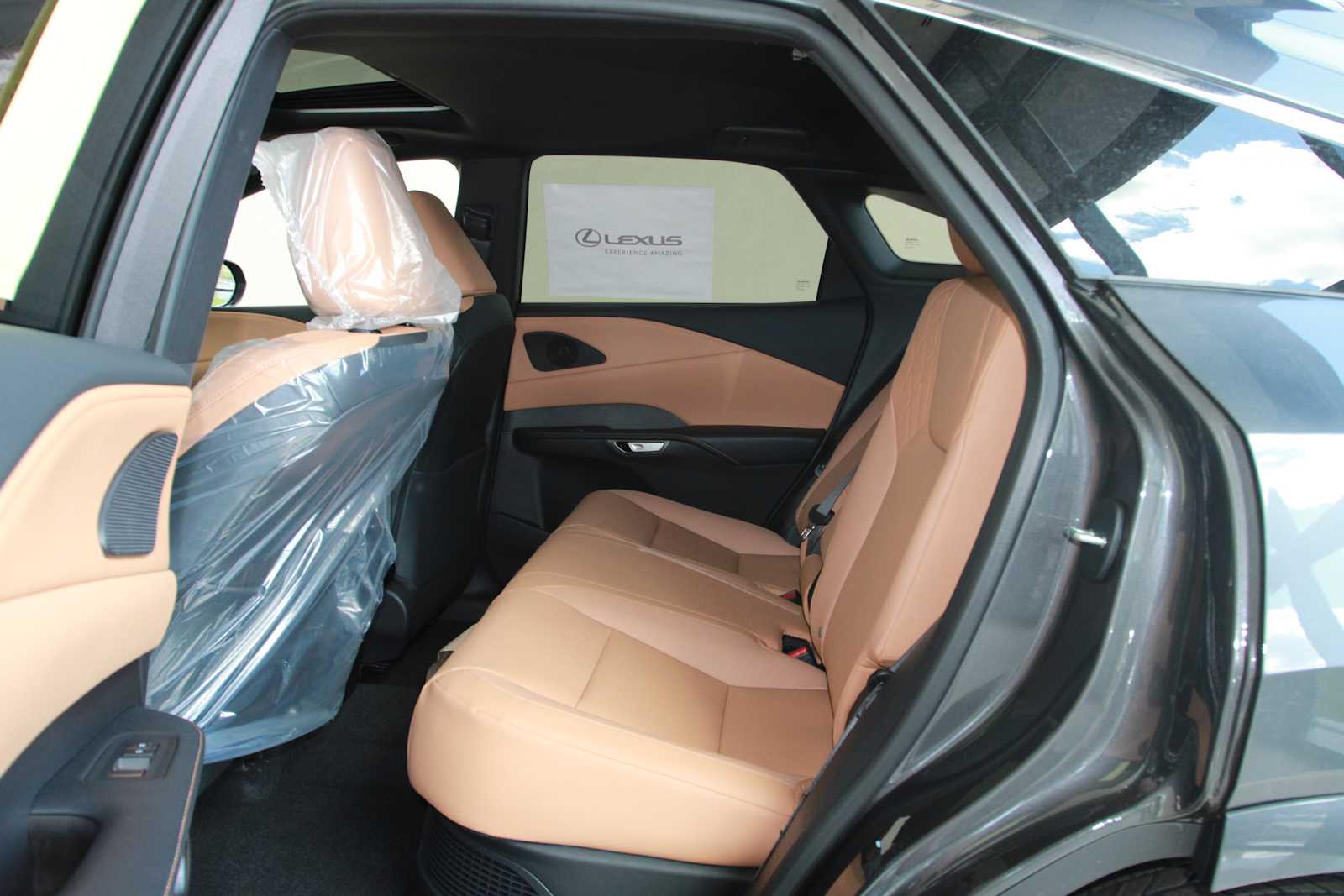 Used 2023 Lexus RX 350 w/ Accessory Package (2T) AWD/4WD image 1