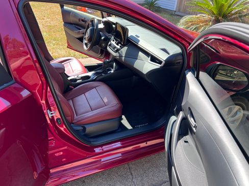 Used 2024 Toyota Corolla LE image 16