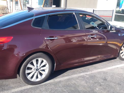 Used 2016 Kia Optima LX w/ Option Group 014 image 10