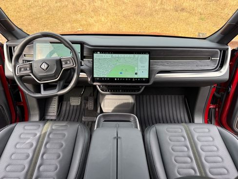 Used 2025 Rivian R1S Adventure AWD/4WD image 13