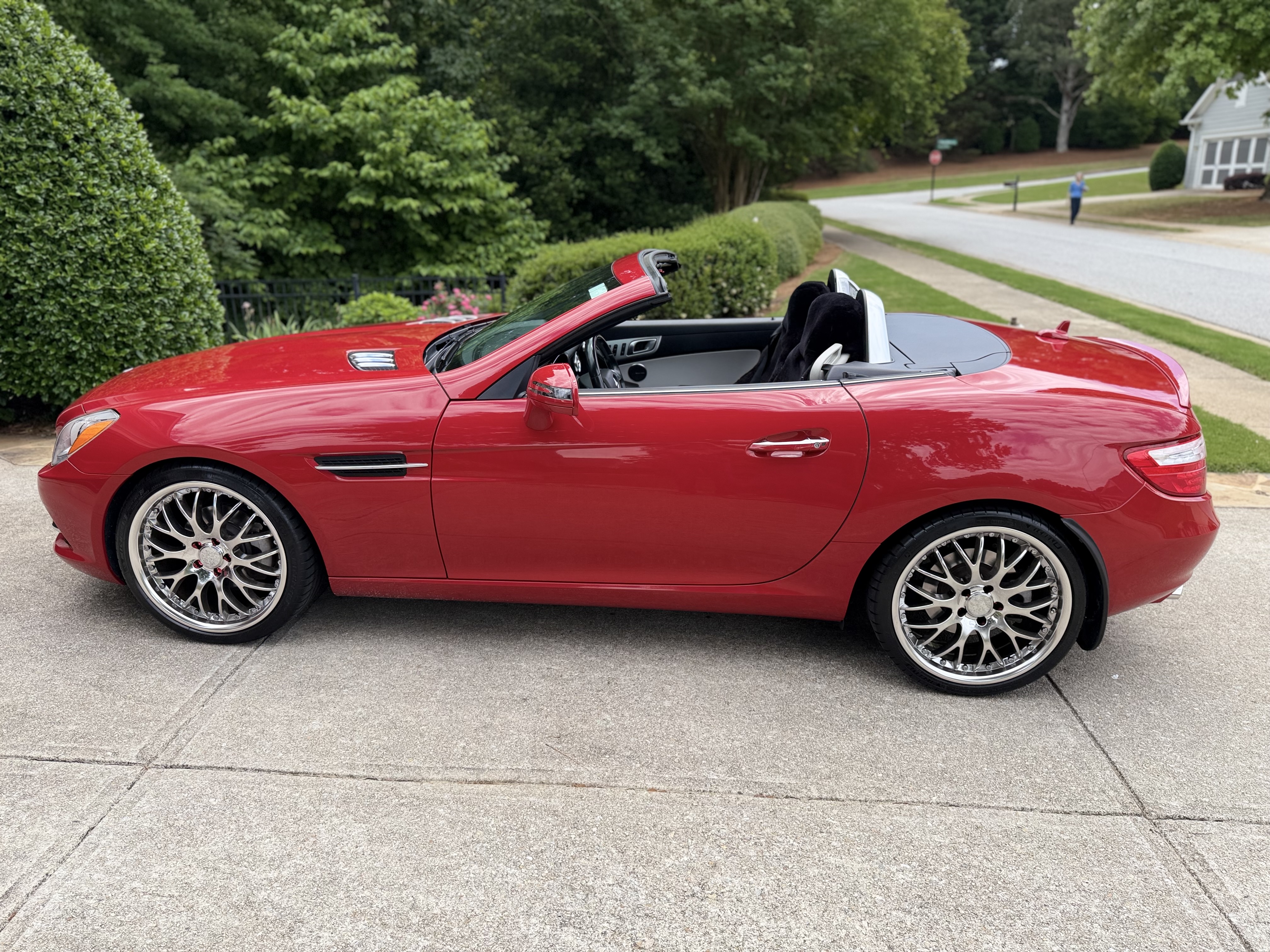 Used 2014 Mercedes-Benz SLK 250 image 1