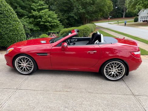 Used 2014 Mercedes-Benz SLK 250 image 1