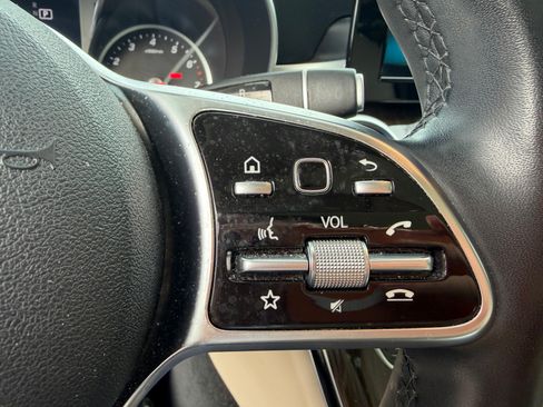 Used 2019 Mercedes-Benz C 300 4MATIC Sedan image 17