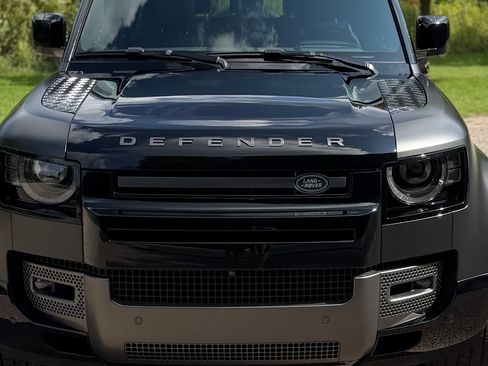 Used 2024 Land Rover Defender 90 Carpathian Edition AWD/4WD image 2