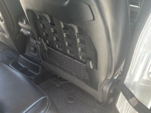 Used 2022 Jeep Wrangler Unlimited Rubicon w/ Dual Top Group image 12