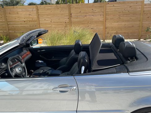 Used 2004 BMW 325Ci Convertible image 8