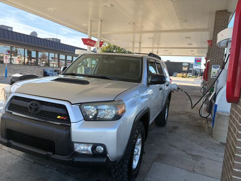 Used 2011 Toyota 4Runner Trail image 4
