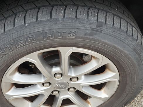 Used 2014 Jeep Grand Cherokee Limited image 6