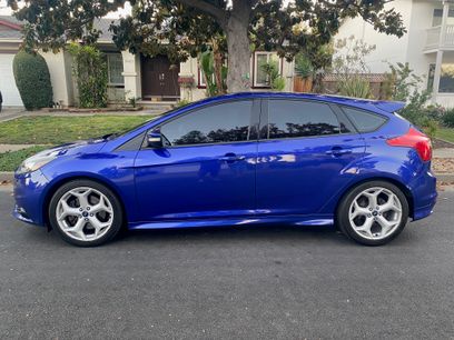 Used 2014 Ford Focus ST w/ Equipment Group 202A