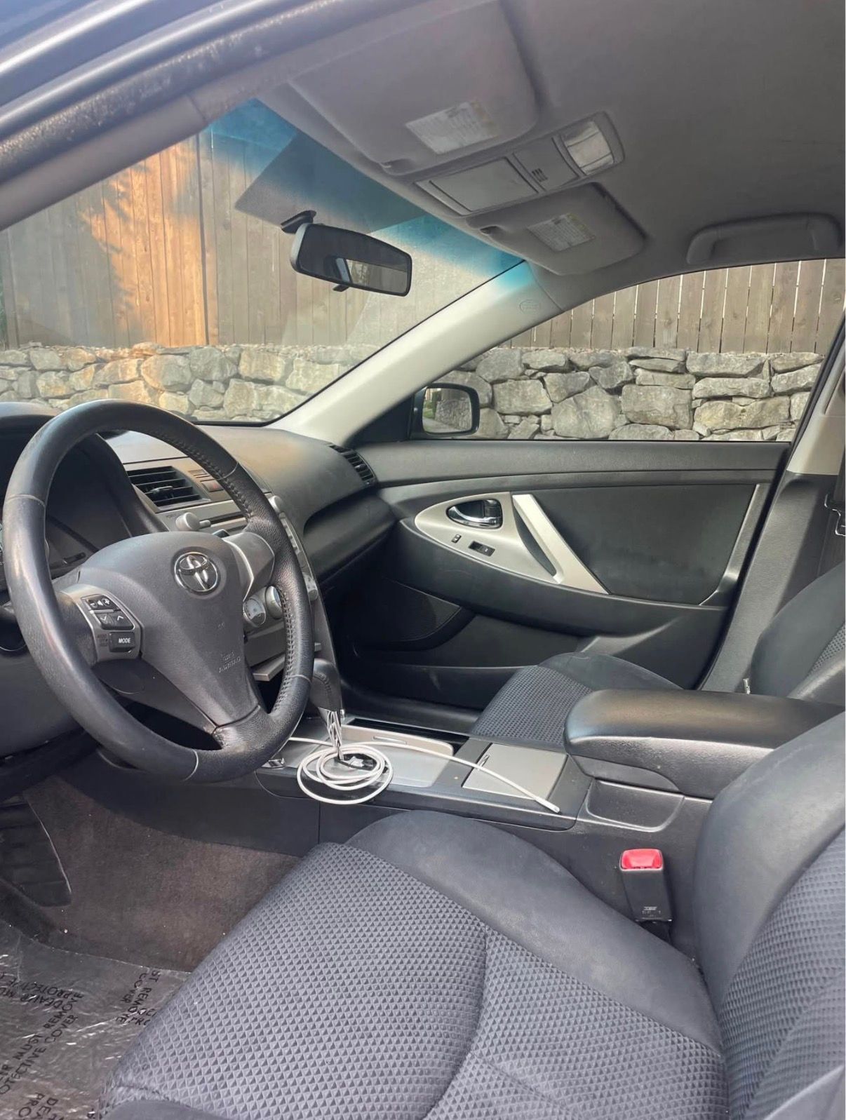 Used 2010 Toyota Camry SE FWD image 7