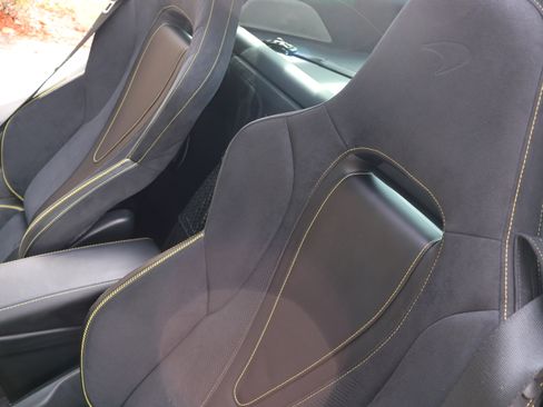 Used 2018 McLaren 720S Performance image 16