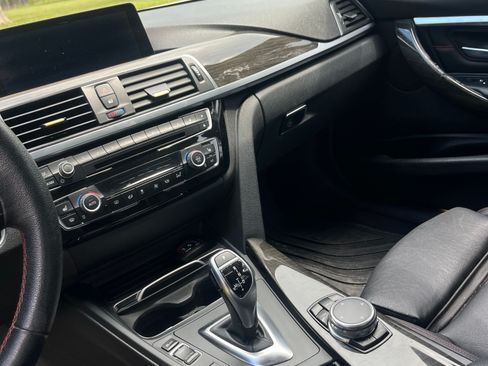 Used 2017 BMW 330i Sedan RWD image 9