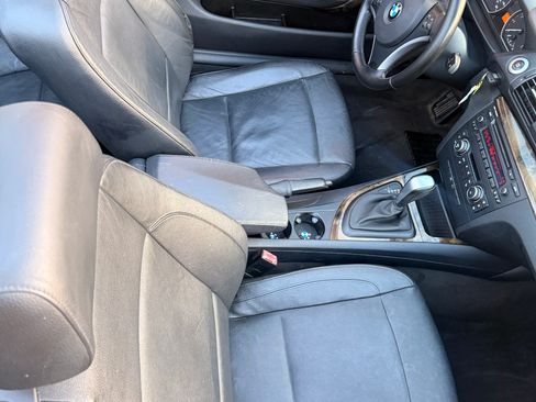 Used 2010 BMW 128i Convertible RWD image 10