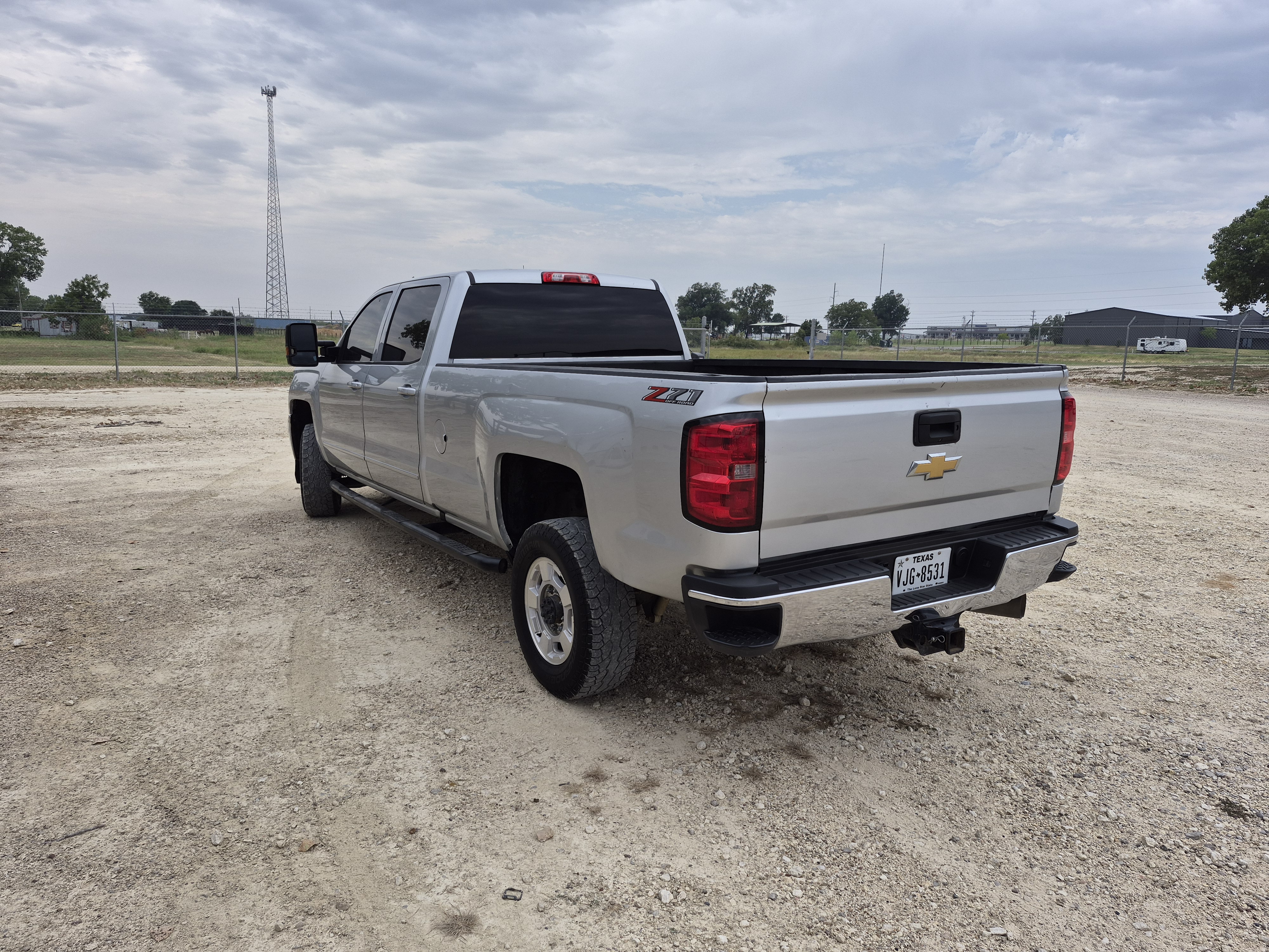 Used 2018 Chevrolet Silverado 2500 LT w/ Z71 Package, Off-Road AWD/4WD image 8