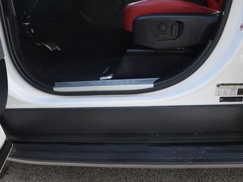 Used 2021 Land Rover Range Rover Sport HSE Dynamic image 9