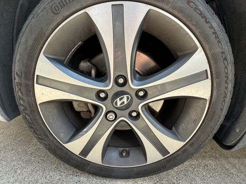 Used 2015 Hyundai Elantra Sport FWD image 14