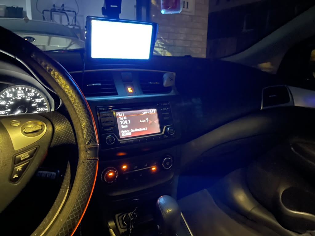 Used 2018 Nissan Sentra S FWD image 8
