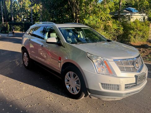 Used 2012 Cadillac SRX Luxury image 1
