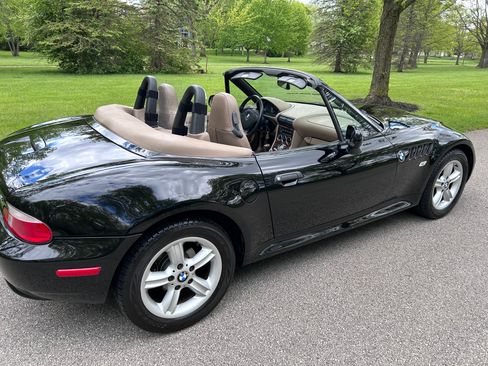 Used 2000 BMW Z3 2.5i RWD image 4
