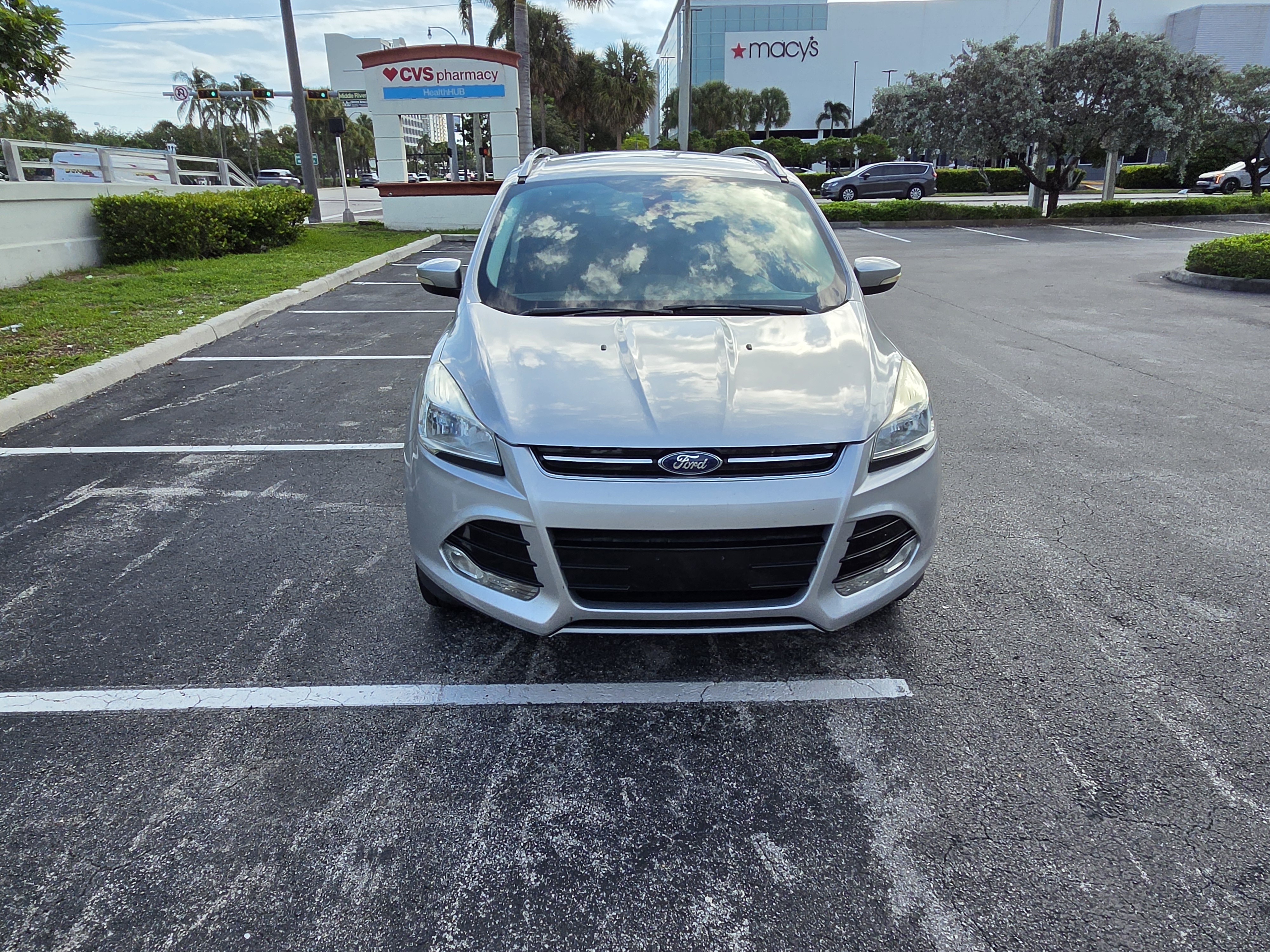 Used 2015 Ford Escape Titanium AWD/4WD image 2