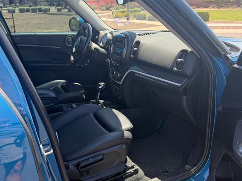 Used 2019 MINI Cooper Countryman S w/ Convenience Package FWD image 12