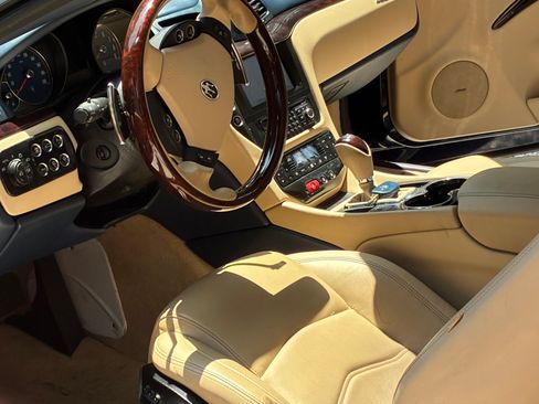 Used 2016 Maserati GranTurismo Convertible RWD image 11