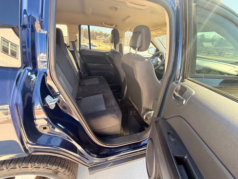 Used 2016 Jeep Compass Sport w/ Power Value Group image 6