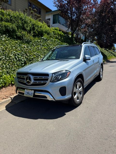 Used 2017 Mercedes-Benz GLS 450 4MATIC image 11
