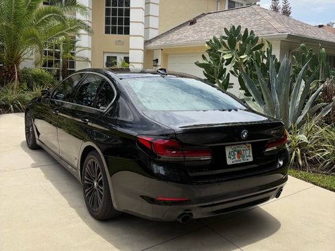 Used 2019 BMW 530i w/ Convenience Package RWD image 2