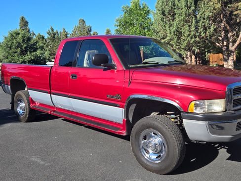 Used 1998 Dodge Ram 2500 Truck 4x4 Quad Cab image 6