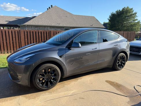 Used 2020 Tesla Model Y Long Range AWD/4WD image 13