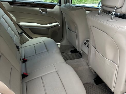 Used 2014 Mercedes-Benz E 350 4MATIC Wagon image 24