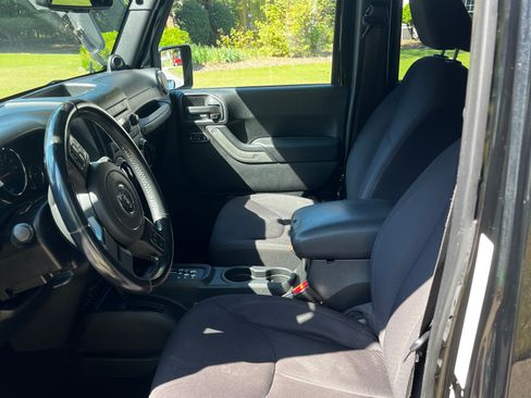 Used 2014 Jeep Wrangler Unlimited Sport w/ Quick Order Package 24S image 6