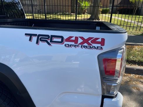 Used 2021 Toyota Tacoma TRD Off-Road w/ Technology Package image 1