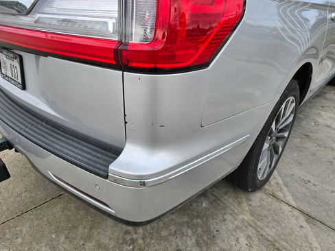 Used 2019 Lincoln Navigator L Select w/ Cargo Package image 5