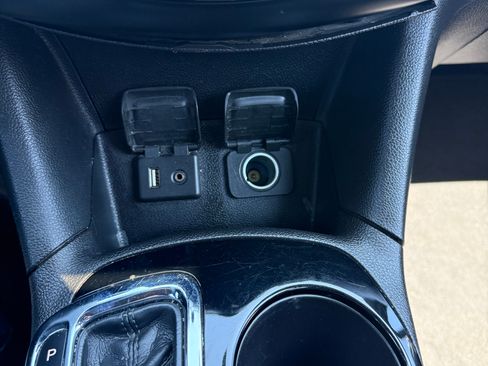 Used 2017 Chevrolet Cruze Premier image 21