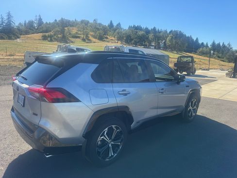 Used 2024 Toyota RAV4 XSE w/ Premium Package AWD/4WD image 2